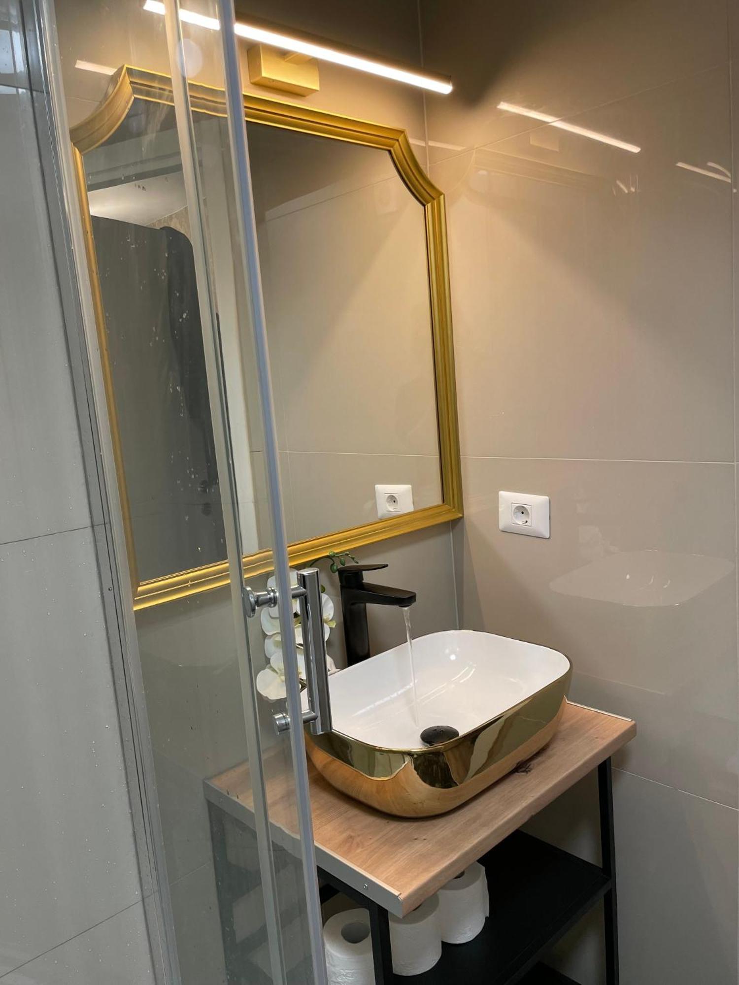 Air Residence 44 オトペニ エクステリア 写真